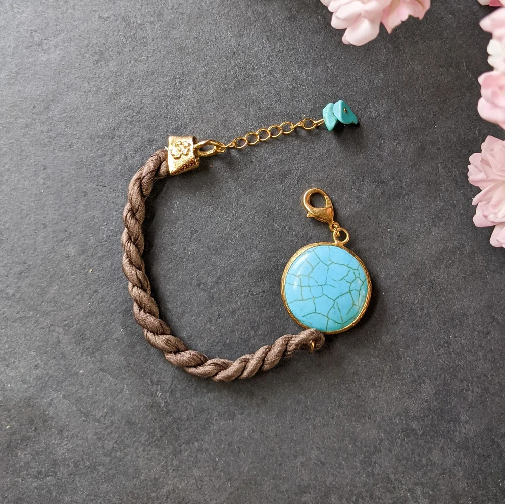 💥3 for $30💥 NWT Annahmol 18k Gold Plated Silk & Stone Bracelet